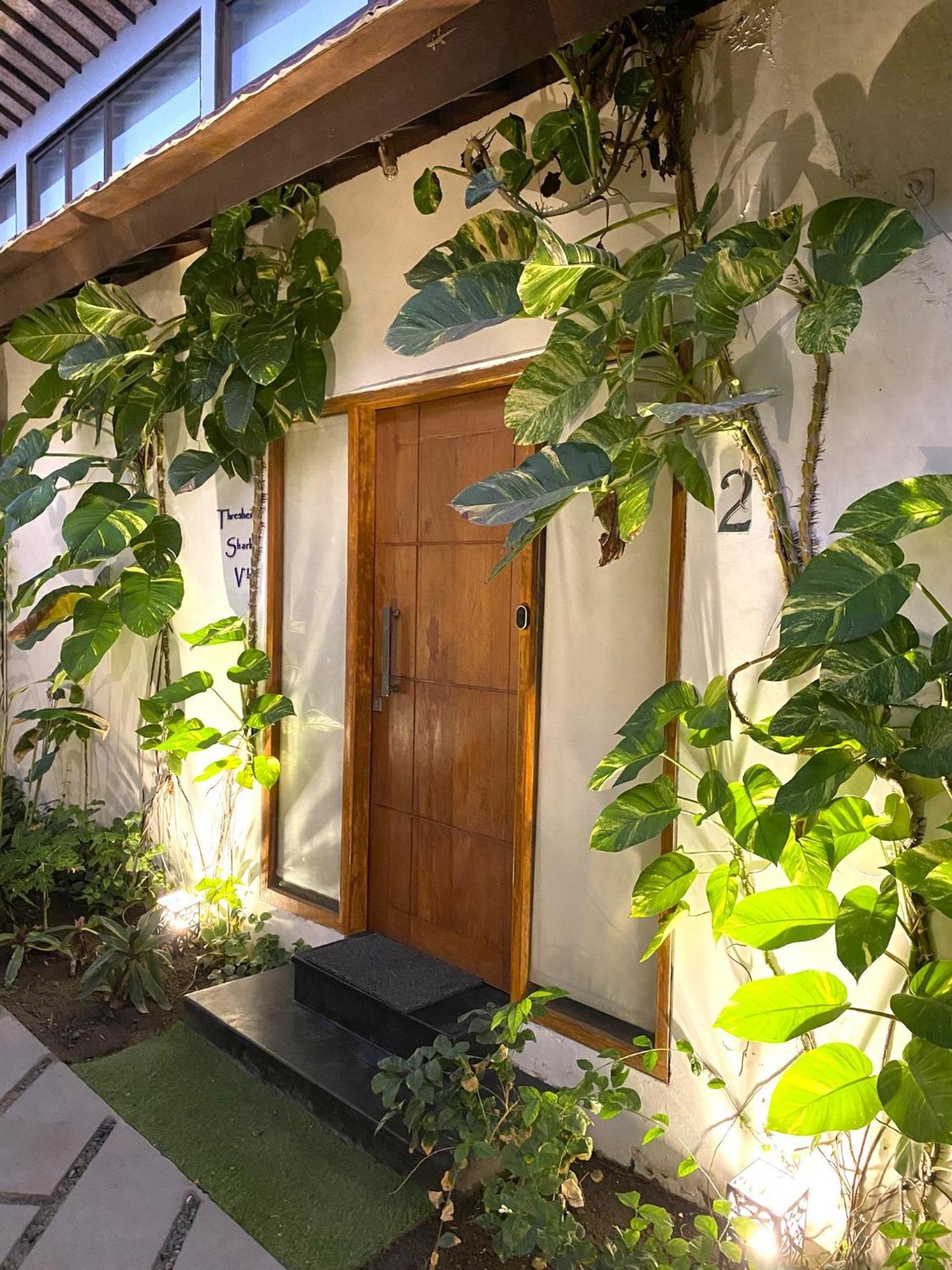 Stay Shark Villas Gili Air Dış mekan fotoğraf